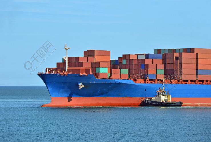 拖轮协助集装箱货船交通运输免费下载_jpg格式_3100像素_编号36409309